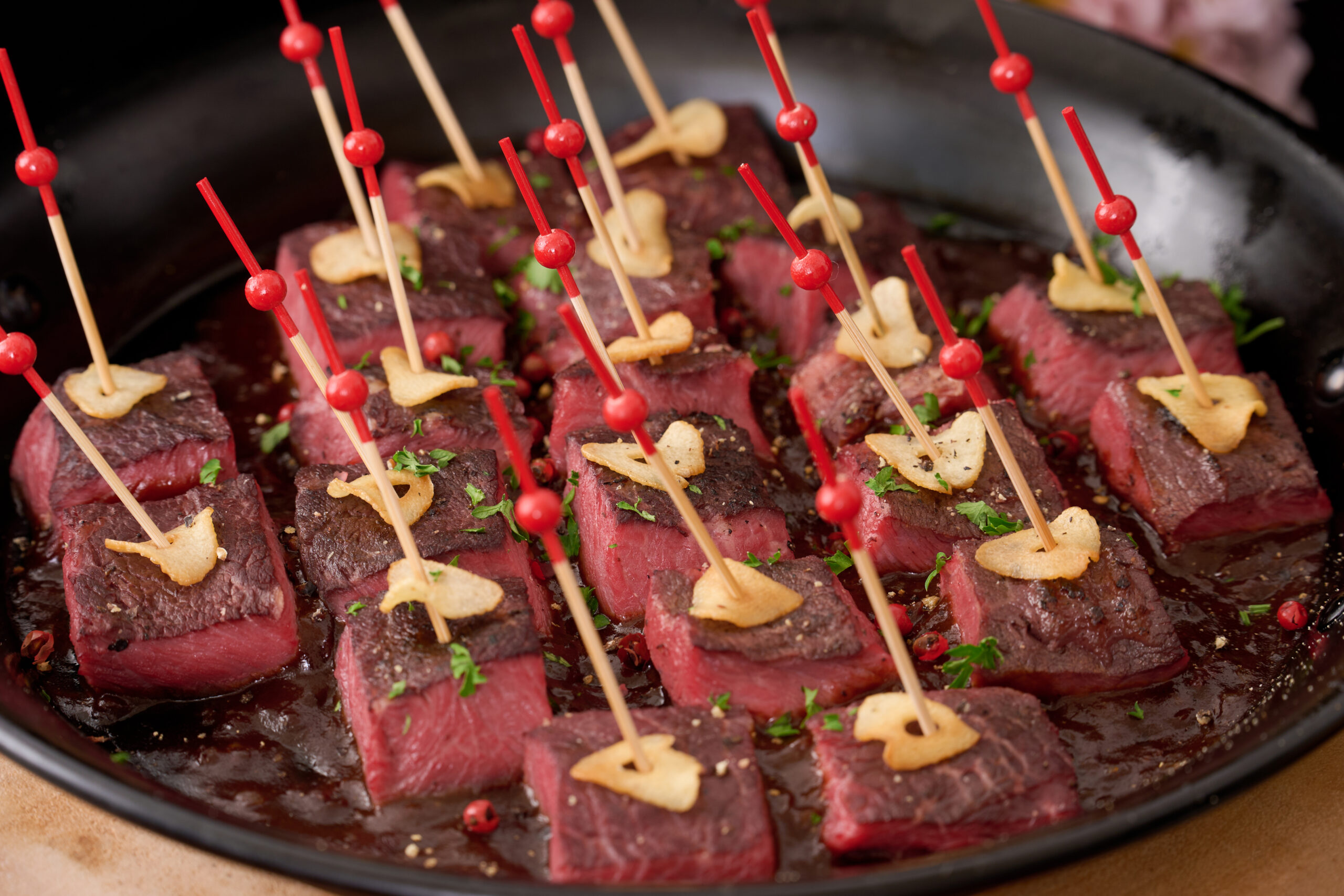  USビーフステーキ　ひとくちピンチョス（温製料理）