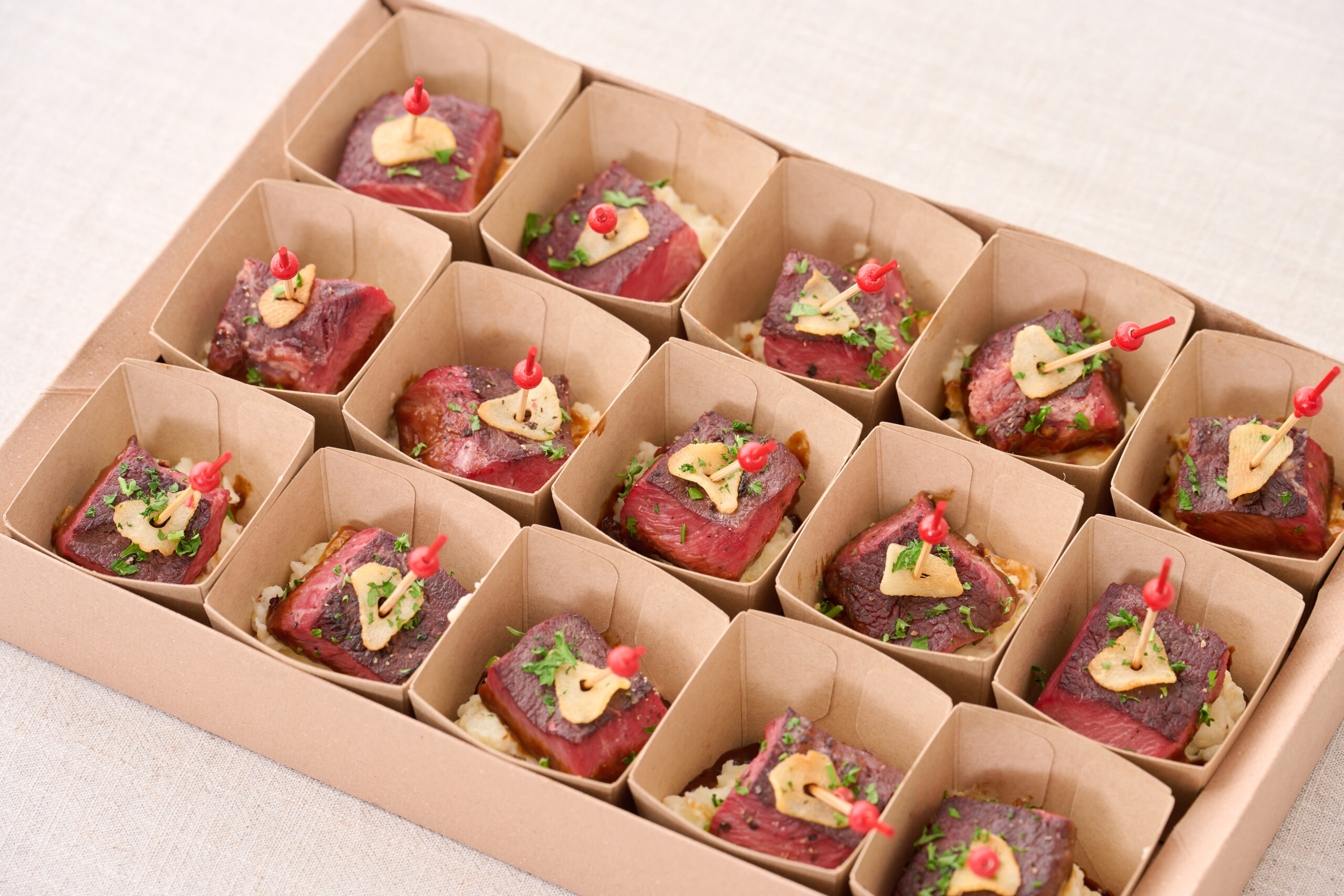 USビーフステーキ　ひとくちピンチョス