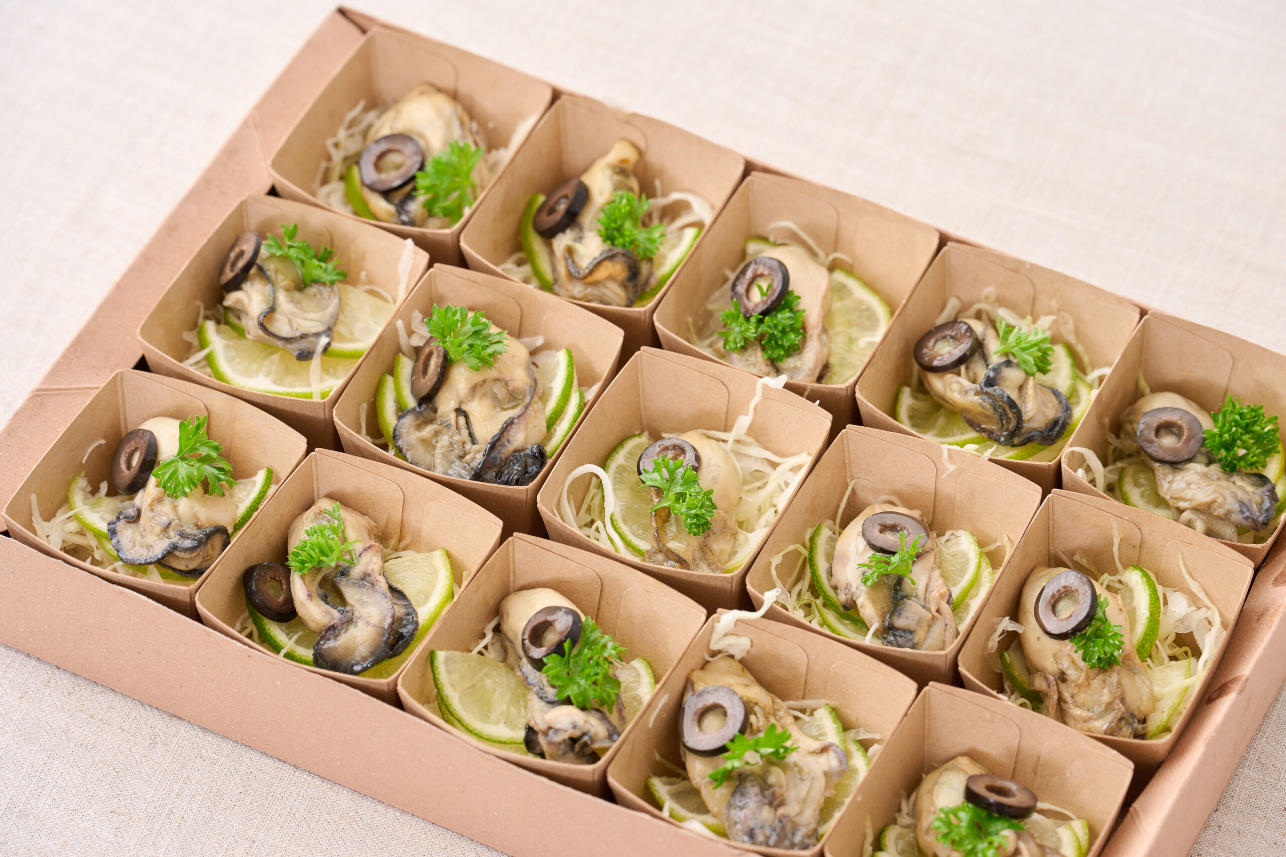 新鮮カキのオイル漬け